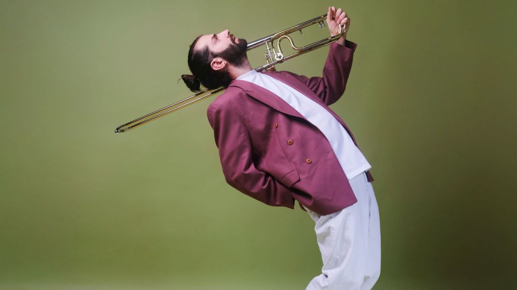 Single review: Poussière by Robinson&nbsp;Khoury